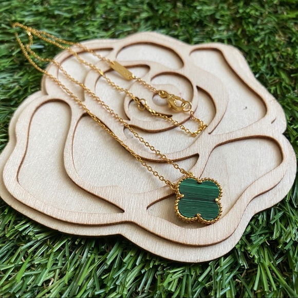 Four leaf Clover Necklace in Gold Finish 100% Sterling Silver - Picture 4 of 12